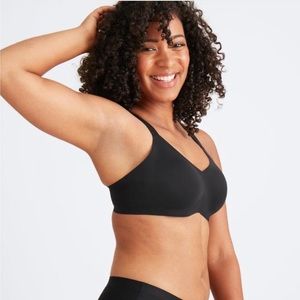 Knix Padded V-Neck Bra Size 2 Fits 36A,34B,32C